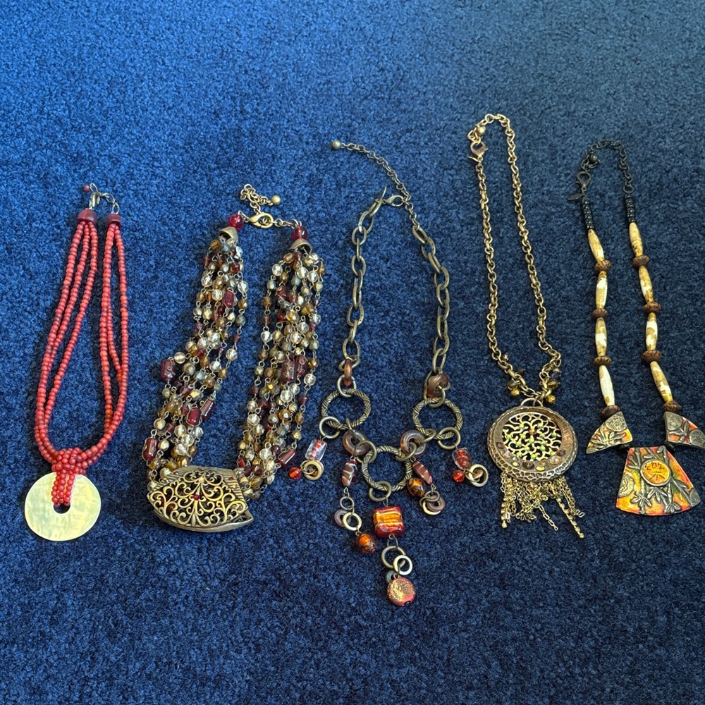Elegant Gold and Red Necklace Set